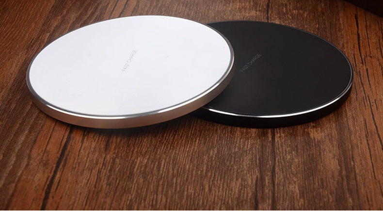 Fast Wireless Charging Pad – Compatible with iPhone & Samsung